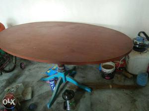 Oval Brown Wooden + 3 like like the tables in the image Side