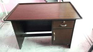Plyboard Table in very good condition. If