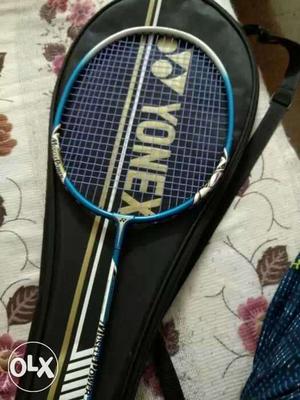 Yonex muscle power2, with new gutz for sale