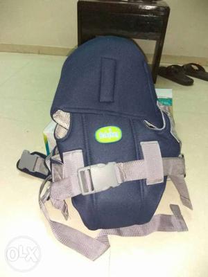 Baby carrier, babyhug brand, brand new condition, used only