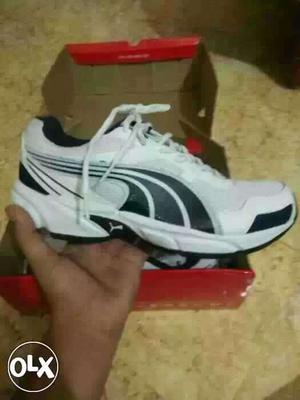 Black-and-white Puma Sneakers On Box 7number che shoes na