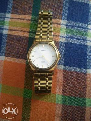 Golden Timex watch good condition