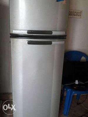 I want to sell my whirlpool fridge its already