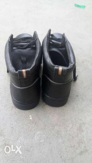 Leather shoes price 899 I am selling today only
