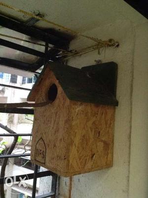 Nest house new unused. Very suitable for birds