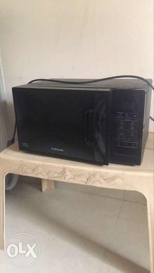 Samsung Microwave Top Condition