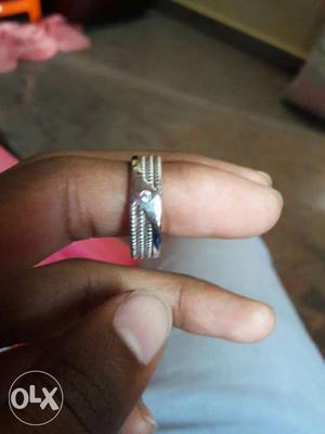 Silver ring men new one only good design