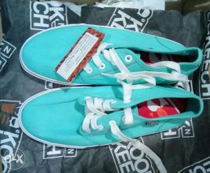 Size 38 Brand new Kook N Keech Sneakers with tag