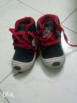 Toddler's Black-and-red High Top Sneakers