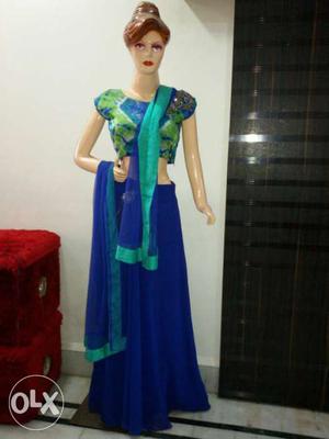 Women's Blue And Green Floral Sari