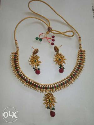Women's Gold Bib Necklace