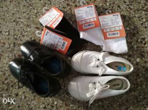 2pair bata school shoes Bk n Wh with two sets of