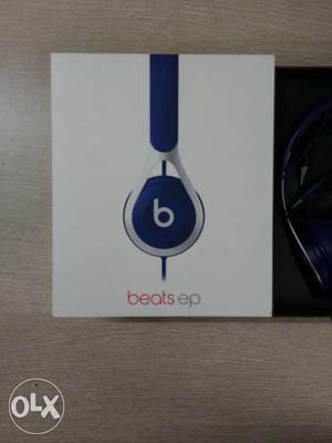 Apple / Beats ep Blue 3months old with bill &