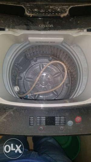 Black Onida Top Load Washing Machine