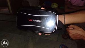 Black VR World Headset