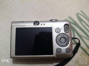 Canon camera in good condition only battery