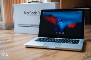 MacBook Pro (13-inch), 2.5 GHz Intel Core i5, 4GB Ram, 500