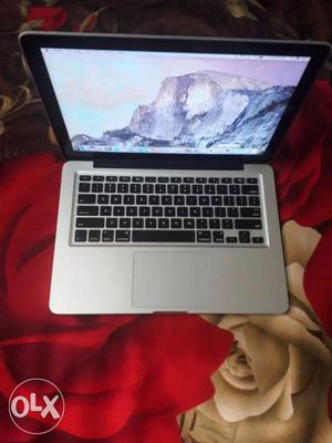MacBook pro A i5 4gb 500gb