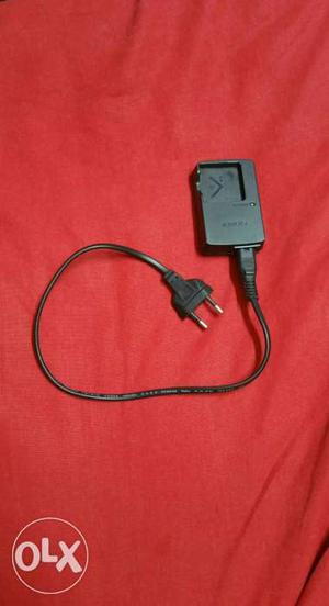 Original Sony Camera Battery charger. (BC-CSN).