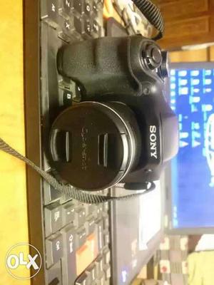Sony H Megapixel 26x zoom SLR Camera