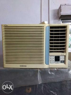 1 ton Samsung AC with remote