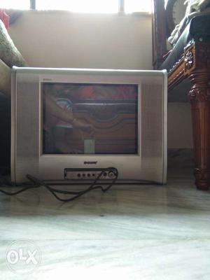 Coloured sony tv for sale in good condition with