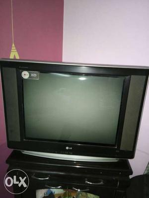 LG 29" flat t. v in good condition
