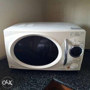 LG microwave oven 10 year old Repair required