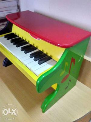Melissa & Doug imported piano for kids