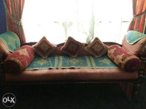 3 seater sofa... Its in a very good condition.