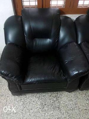 Black semi Leather Sofa Chair 3+2.