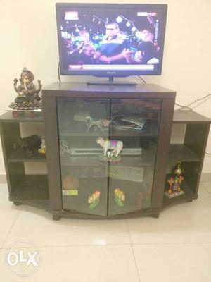 Compact But spacious TV unit in brand new