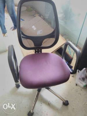 Executive chairs 10nos for sale at low cost.