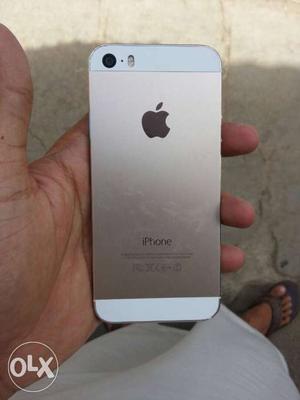 IPhone 5s in a very good condition wid charger n
