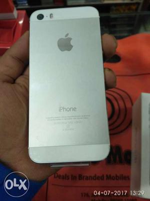 Iphone 5s... pack piece he... 3 month old bill...