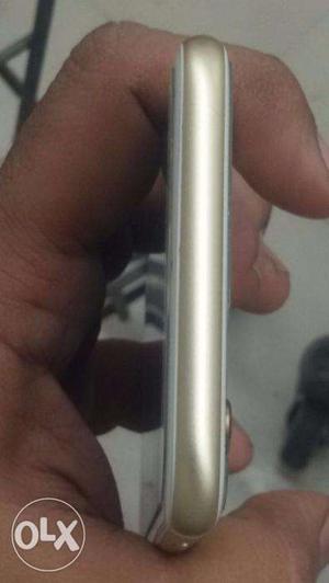 Iphone 6s Gold 64 GB under manufacturer warranty