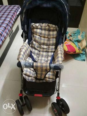 It's one year old pram.very good in condition and