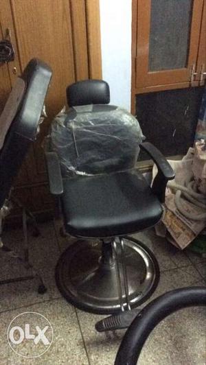 New chair for parlour