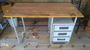Office table in very good condition and made from tough