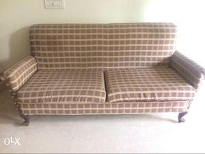 Sofa 3 seater new condition