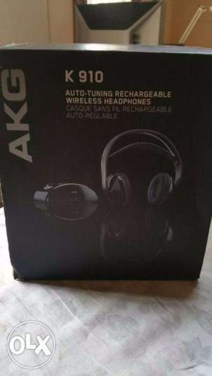 AKG Acoustics K910 rechargeable wireless headphone with box