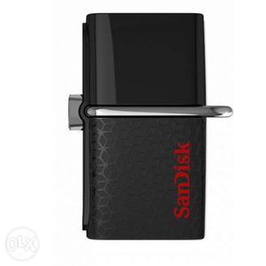 Black And Red Sandisk Thumb Drive