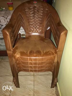 Cello 4 plastic chairs.. new condition hardly