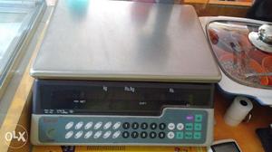 Essae weiging scale with attached 2 inch printer