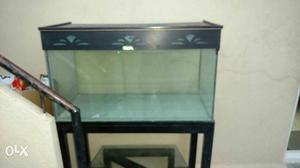 Fish tank god condition with stand 17 length