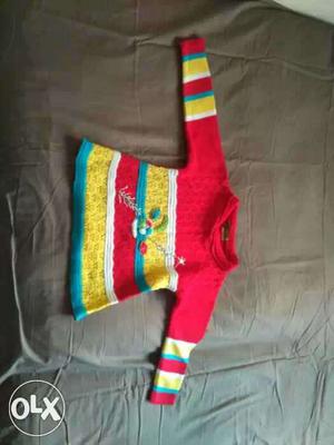 Woollen sweater for 2 to 3 year old. 1 months