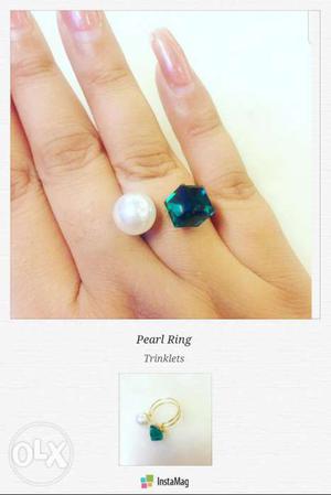 BRAND NEW Pearl and stone Ring adjustable brand new