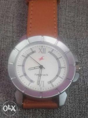 BrOwN AnD SilVer Wrist Watch