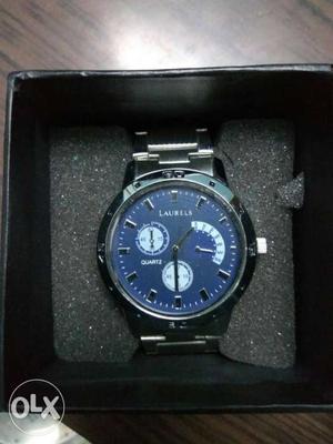 New Branded Laurels watch with 1 year warranty Actual mrp is
