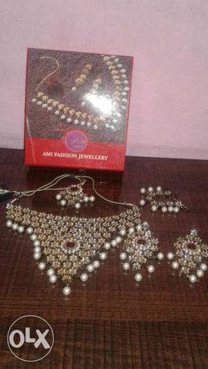 Pearl And Diamond Beaded Collar Necklace With Earrings Set